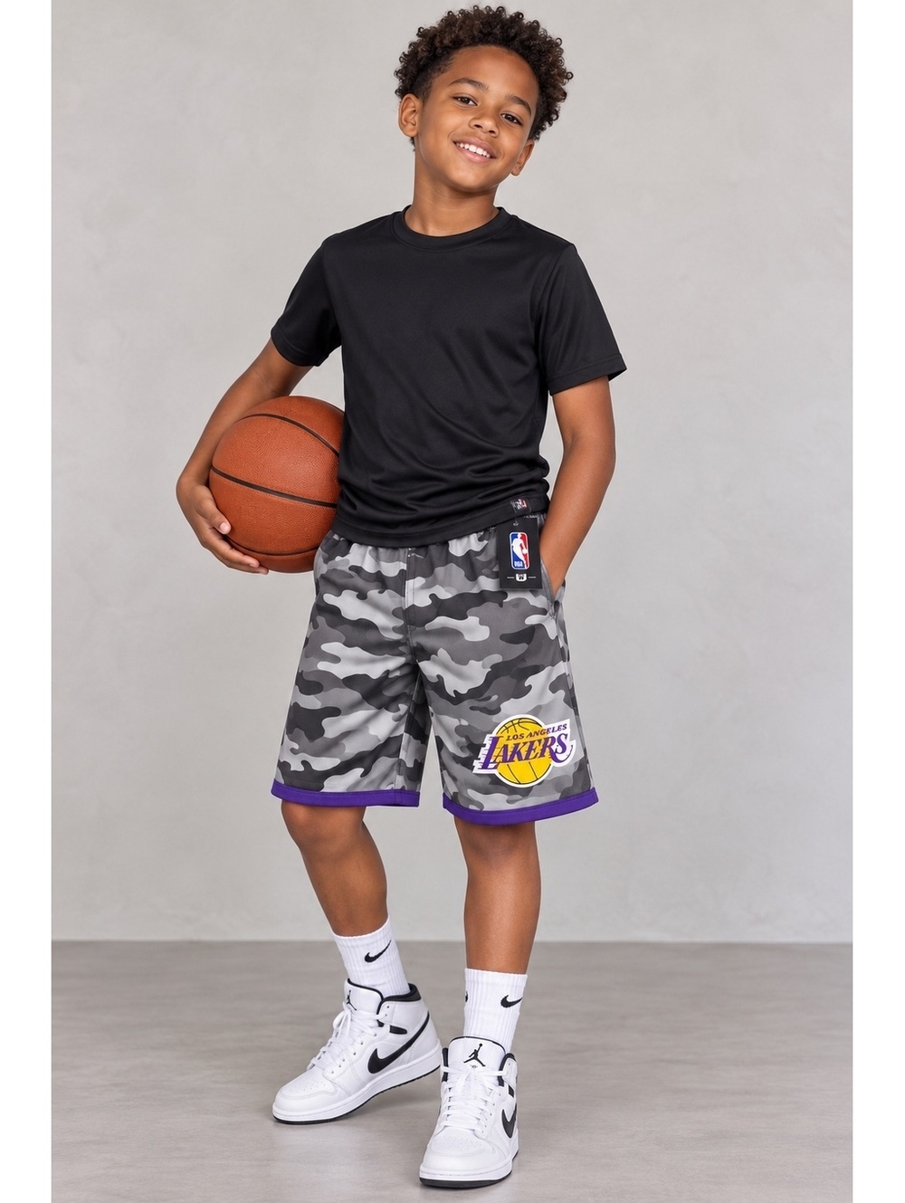 NBA Los Angeles Lakers Youth Basketball Shorts Gray Camouflage Size M 10-12